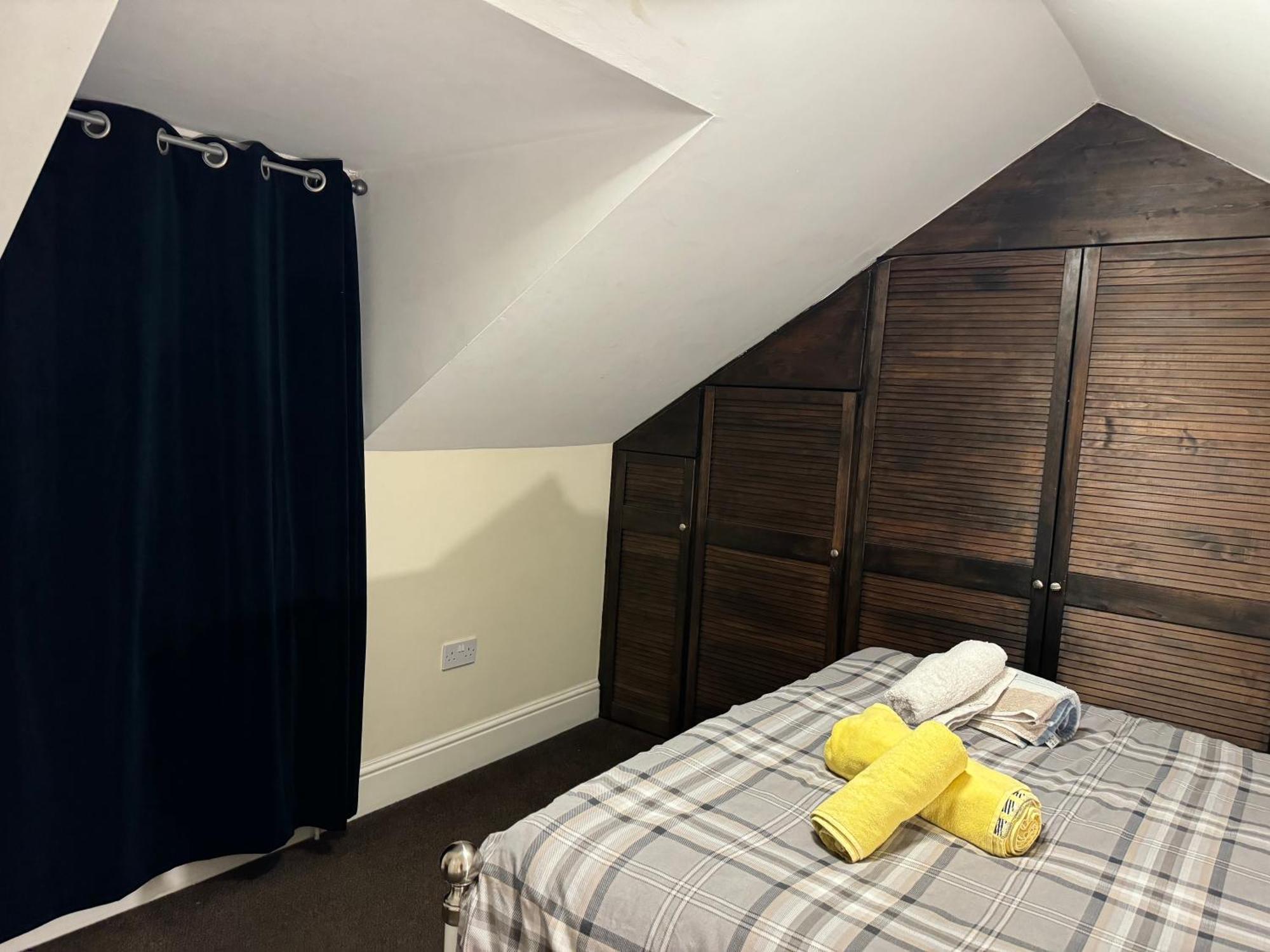 Comfortable Home Away From Home, Town Centre, Free Parking,Multiple Rooms Cheltenham Extérieur photo