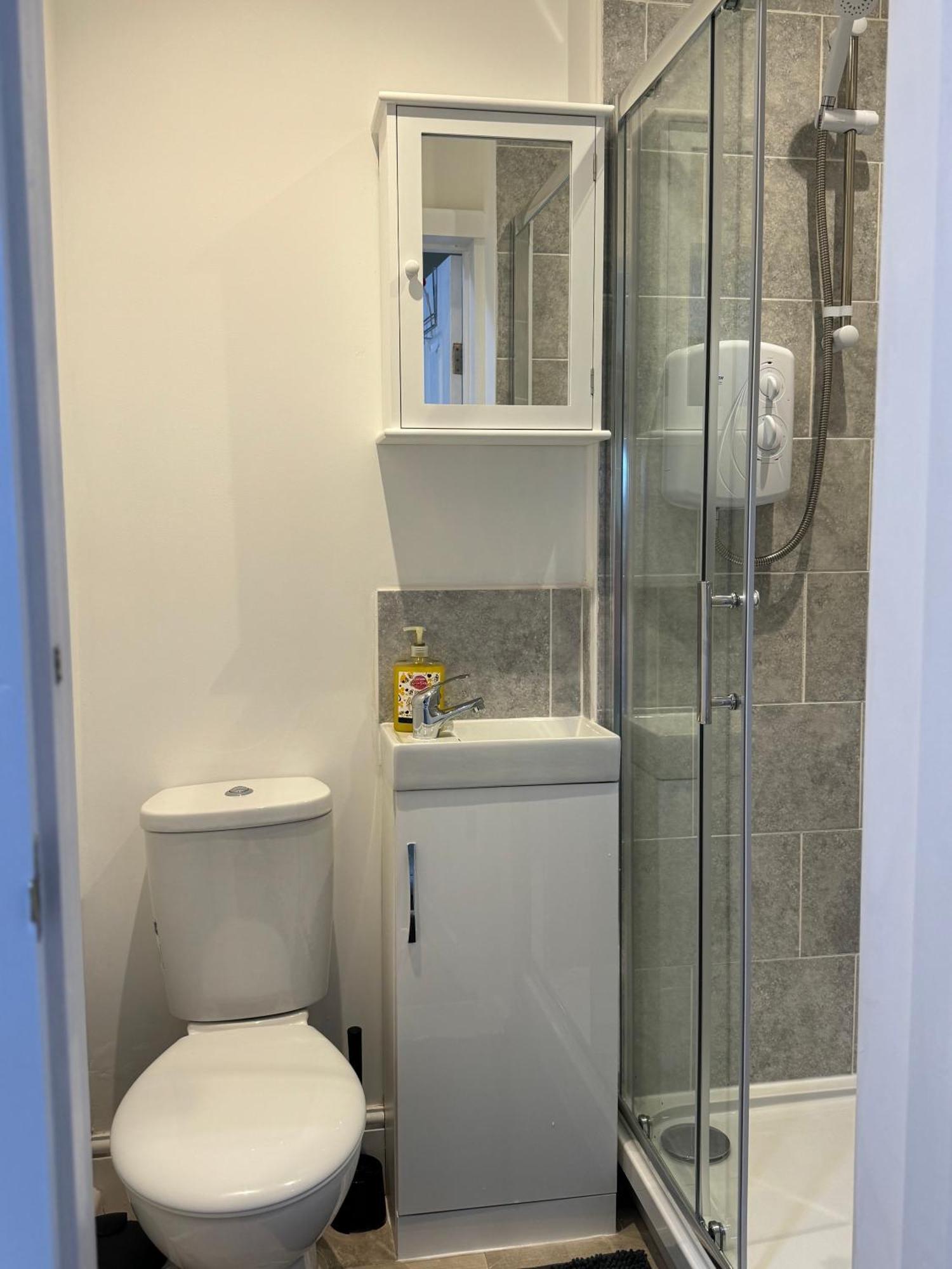 Comfortable Home Away From Home, Town Centre, Free Parking,Multiple Rooms Cheltenham Extérieur photo